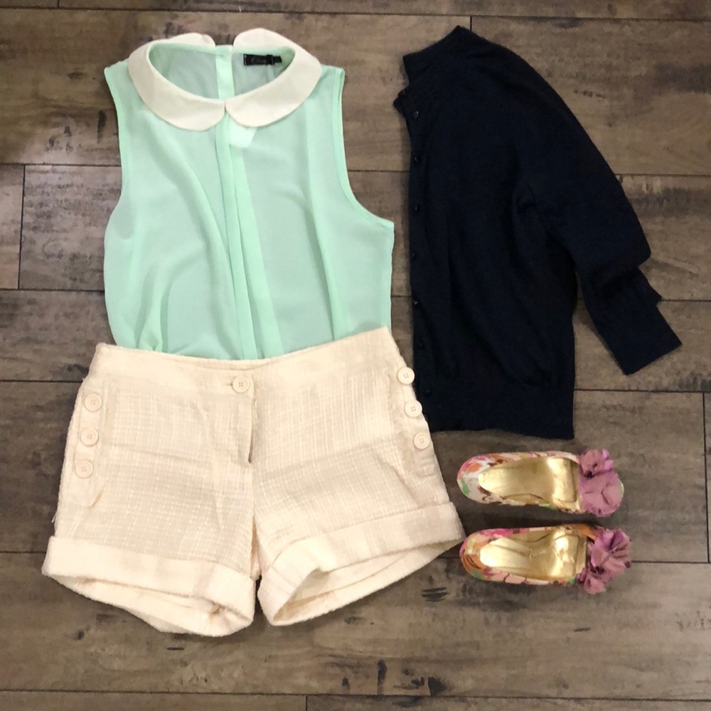 Ahhmazing Cream Tweed BCBGirls Shorts
